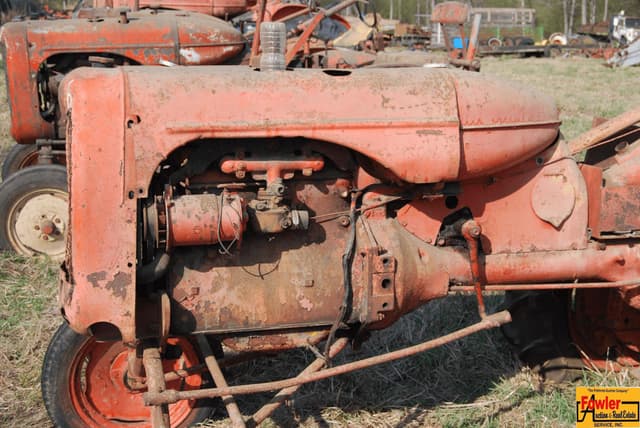 Image of Allis Chalmers B equipment image 2
