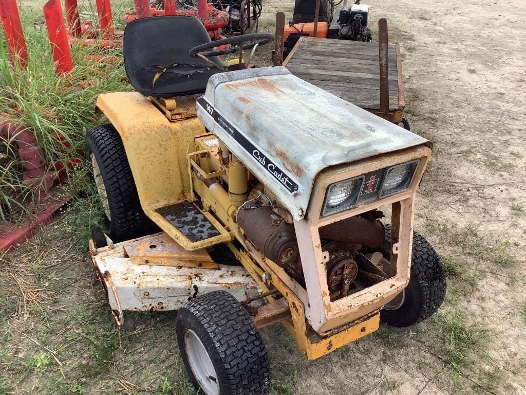 Main image Cub Cadet 147