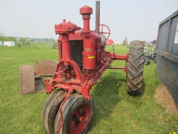 Main image Farmall F-20