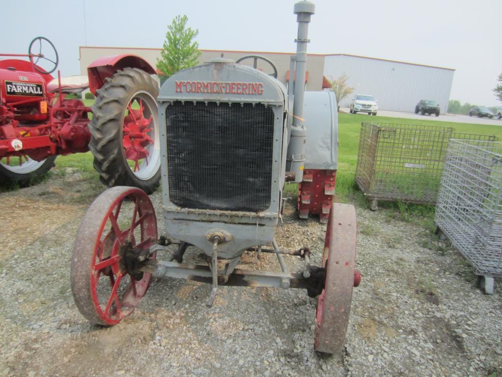 Main image McCormick-Deering 10-20