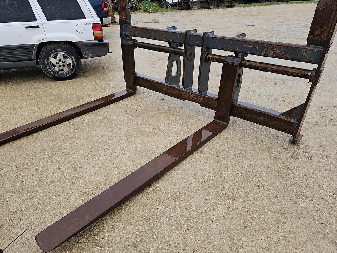 Image of Volvo Pallet Forks Image 1