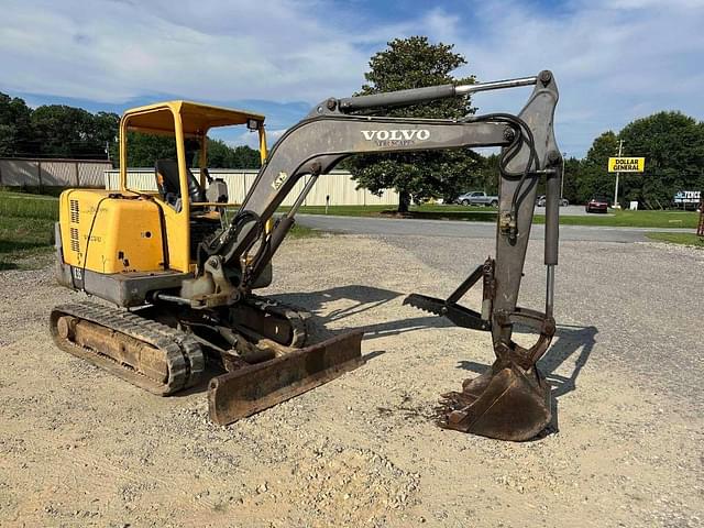 Image of Volvo EC35 equipment image 2