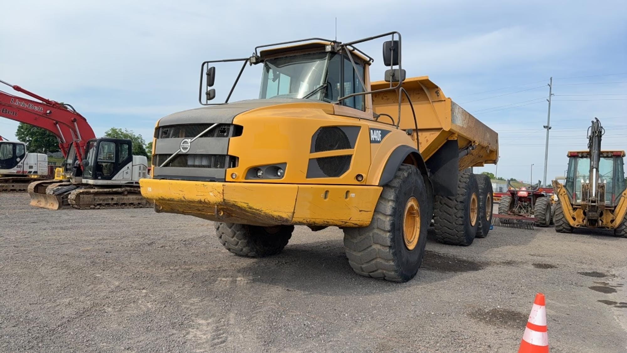 Volvo A40F Equipment Image0