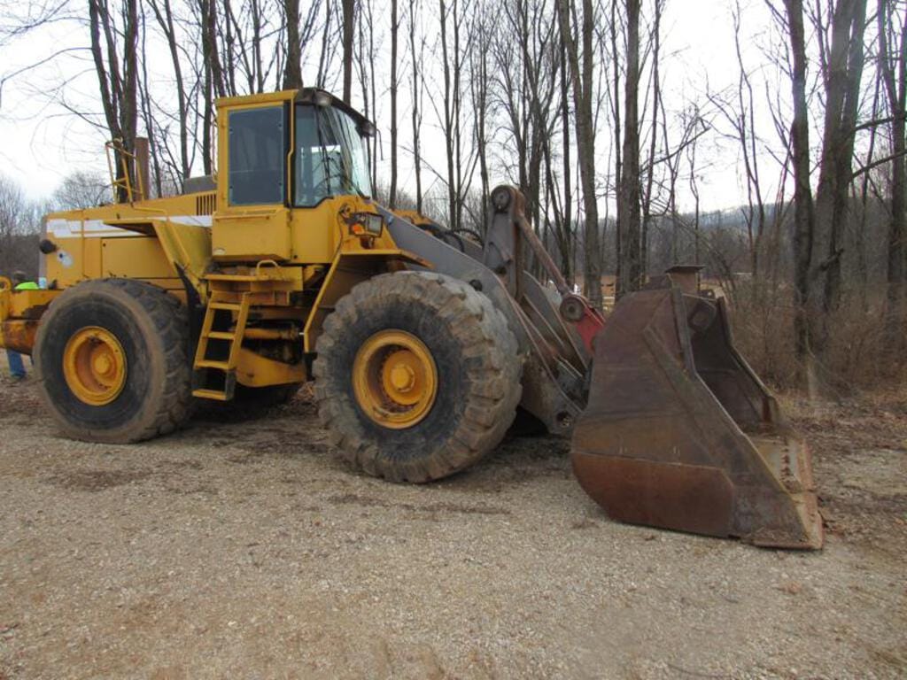 Main image Volvo L180C