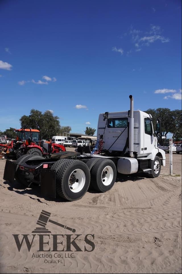 Image of Volvo D11 equipment image 2