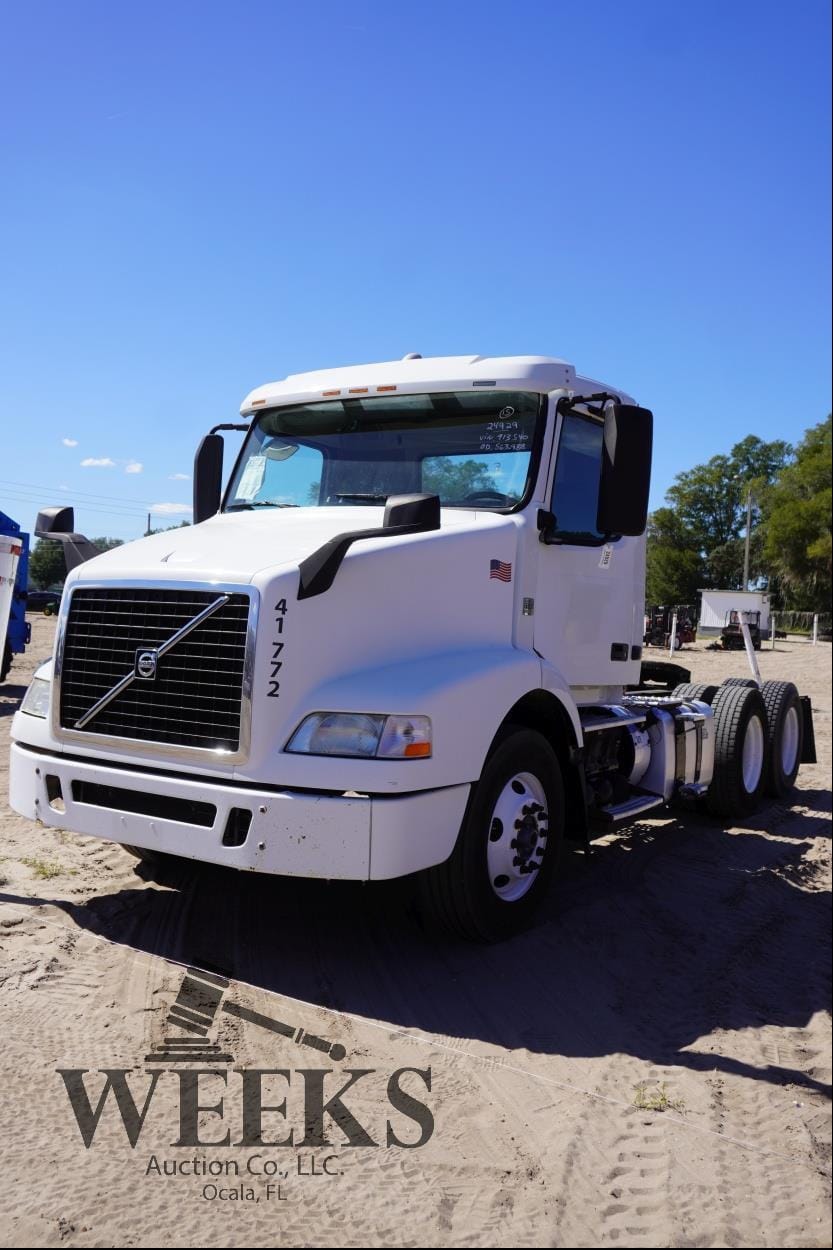 2015 Volvo D11 Equipment Image0