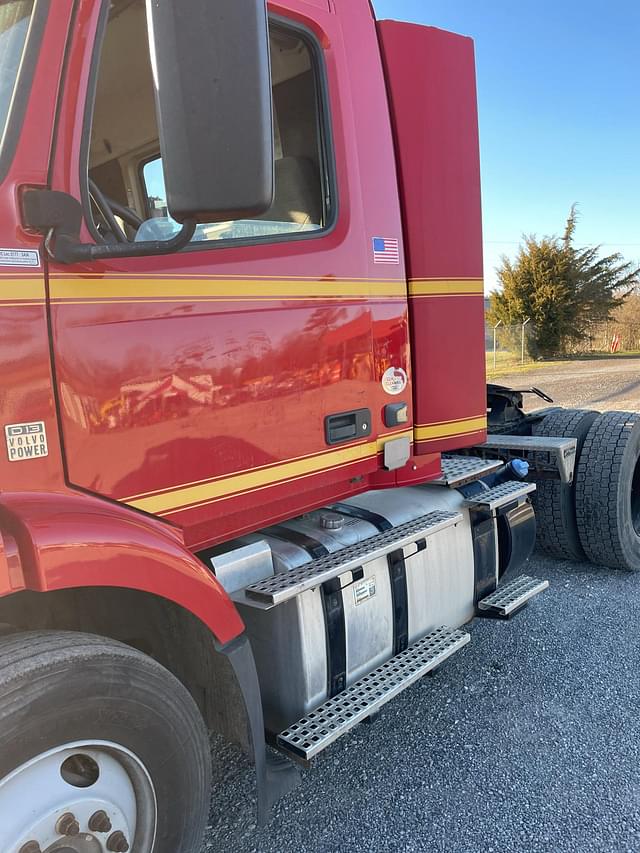 Image of Volvo D13 equipment image 4