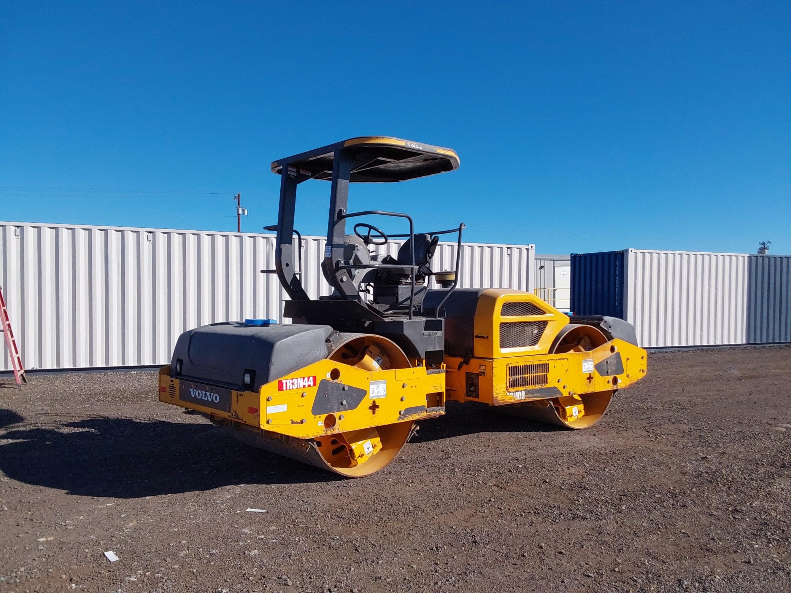 Main image Volvo DD110B