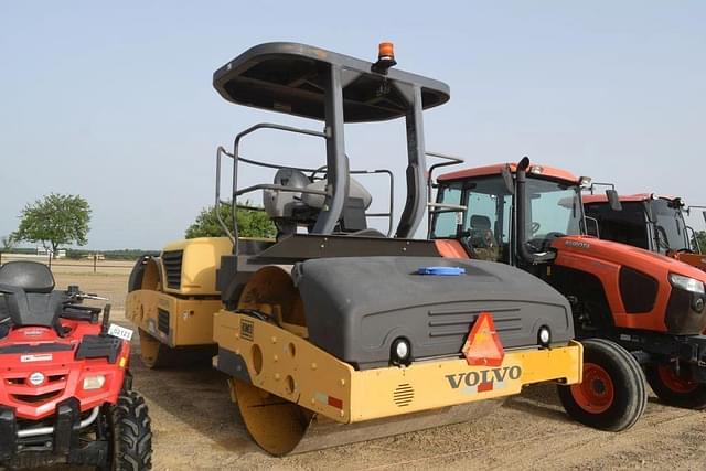 Image of Volvo DD118HF equipment image 3