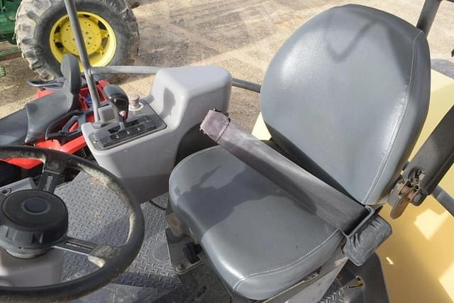 Image of Volvo DD118HF equipment image 4