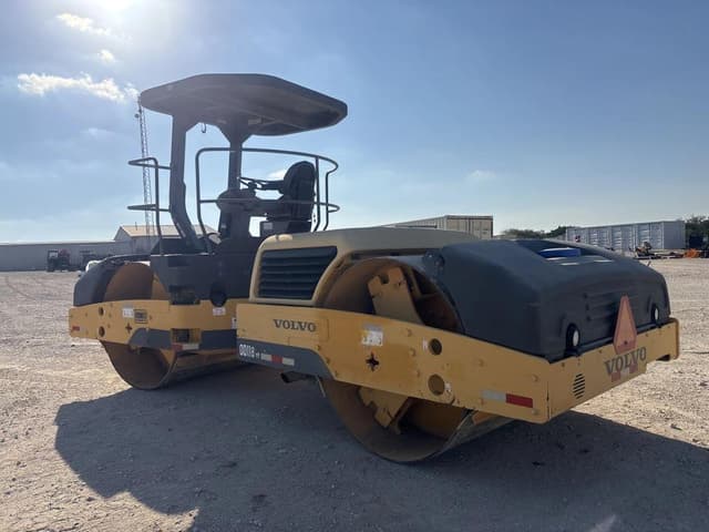 Image of Volvo DD118HF equipment image 2