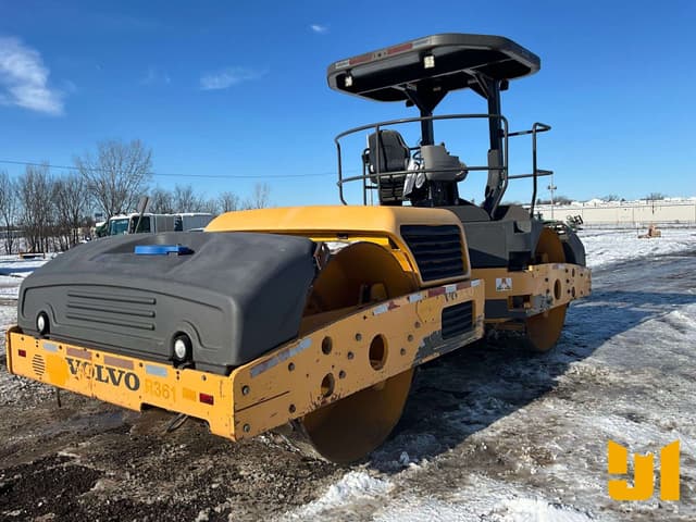 Image of Volvo DD118HFA equipment image 4