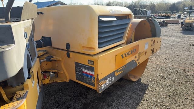 Image of Volvo DD118HF equipment image 4