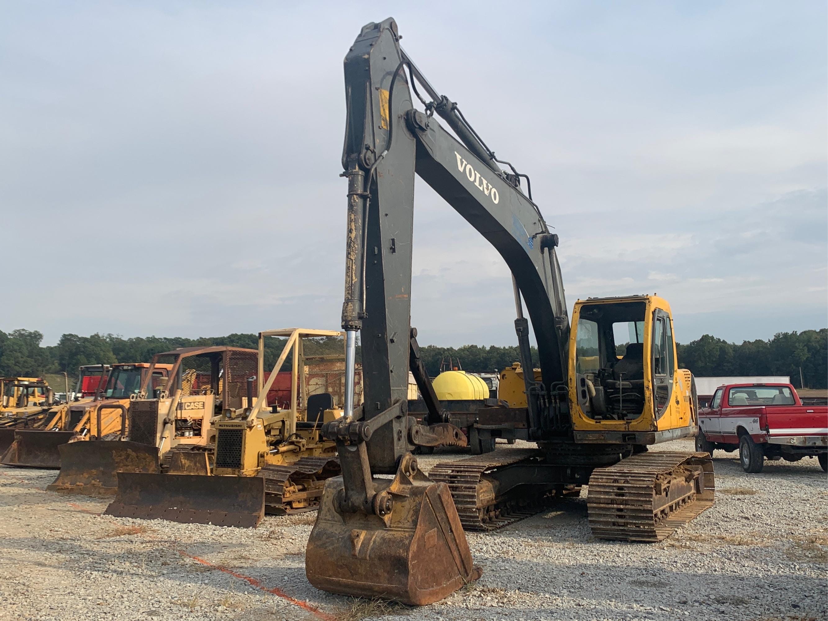 Main image Volvo EC150