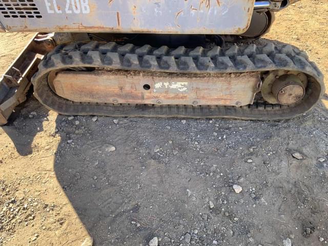 Image of Volvo EC20B equipment image 1