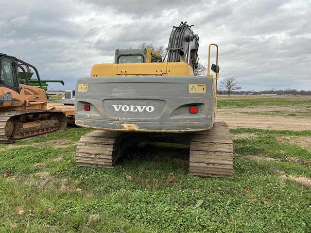 Image of Volvo EC210B LC equipment image 2