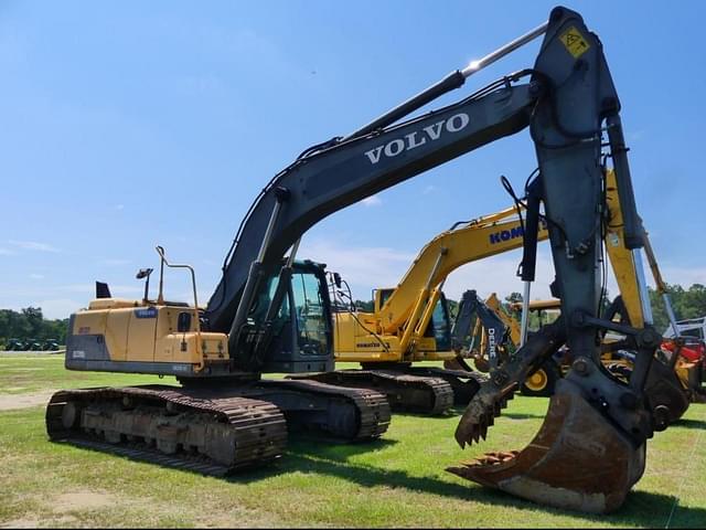 Image of Volvo EC220DL equipment image 1