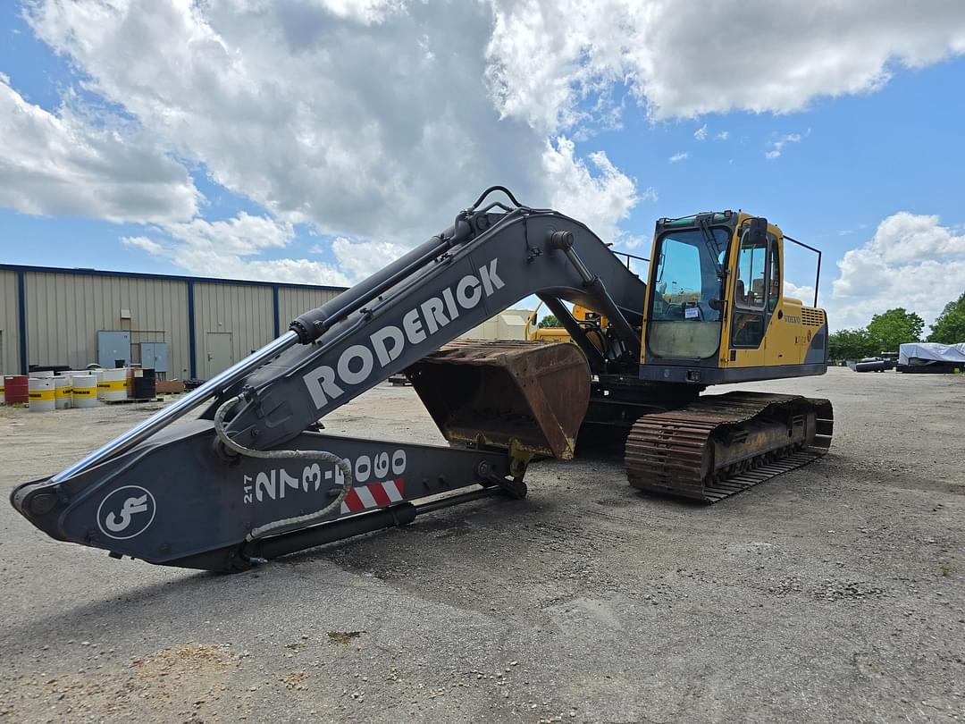 Image of Volvo EC240BLR Primary image