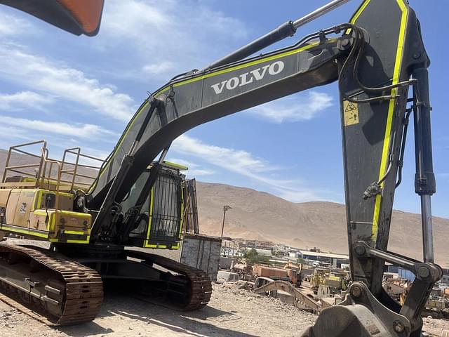 Image of Volvo EC300DL equipment image 4