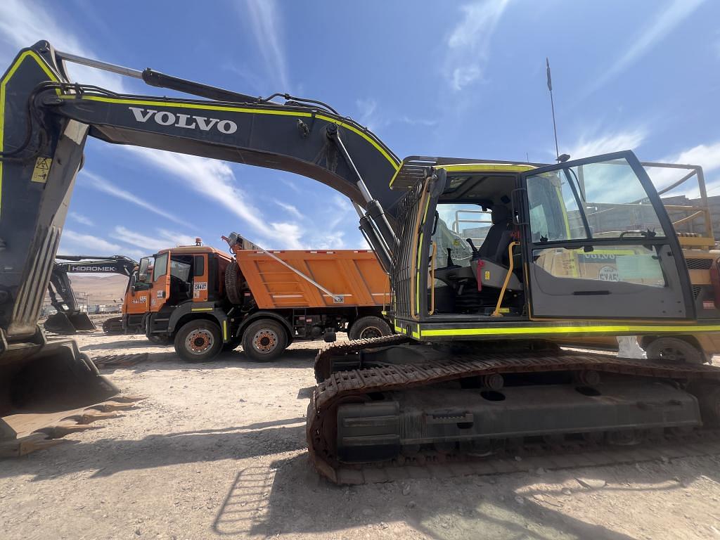 Image of Volvo EC300DL Primary image