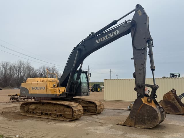 Image of Volvo EC330CL equipment image 3