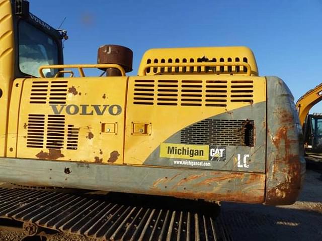 Image of Volvo EC330BLC equipment image 4