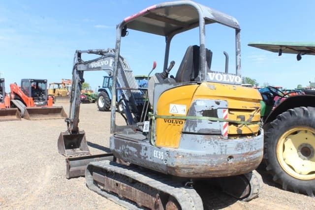 Image of Volvo EC35 equipment image 1