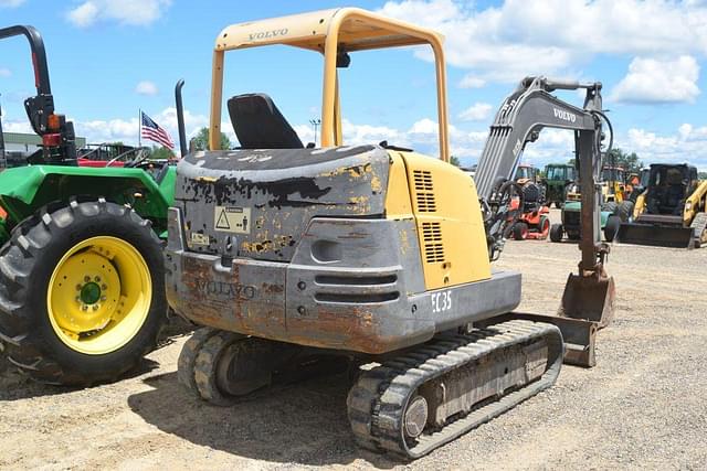 Image of Volvo EC35 equipment image 2
