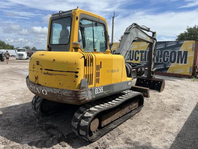 Image of Volvo EC55 equipment image 2