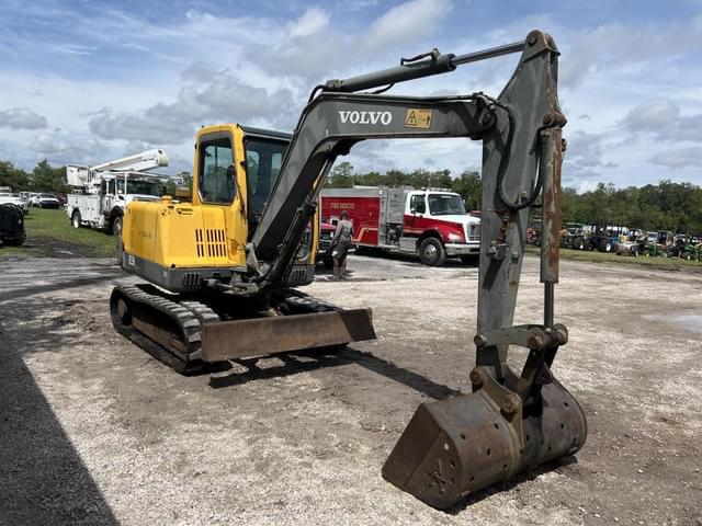Image of Volvo EC55 equipment image 4