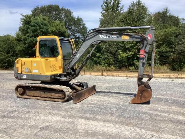 Image of Volvo EC55B equipment image 2
