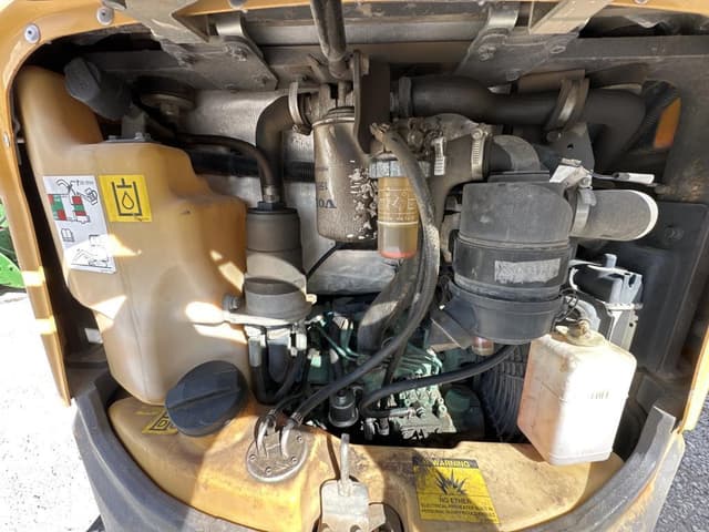 Image of Volvo ECR25D equipment image 4