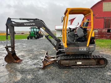 Main image Volvo ECR38