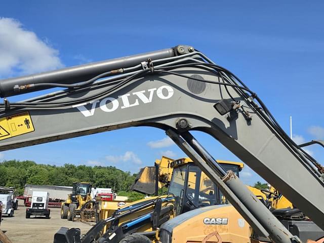 Image of Volvo EW55B equipment image 3
