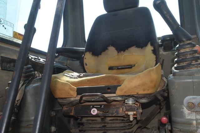 Image of Volvo EC55B equipment image 4