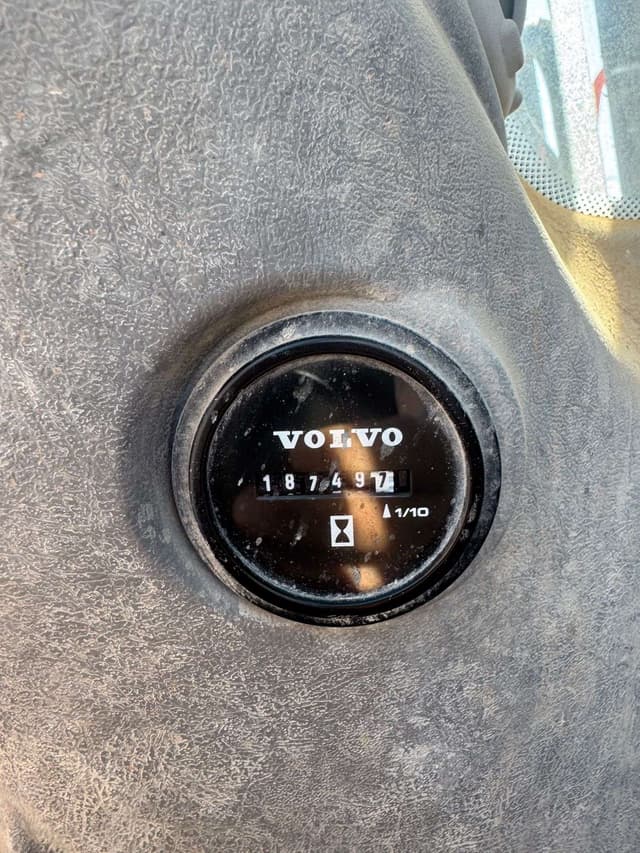 Image of Volvo EC140EL equipment image 4