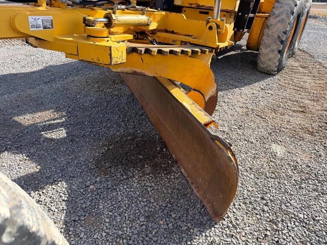 Image of Volvo G710B equipment image 3