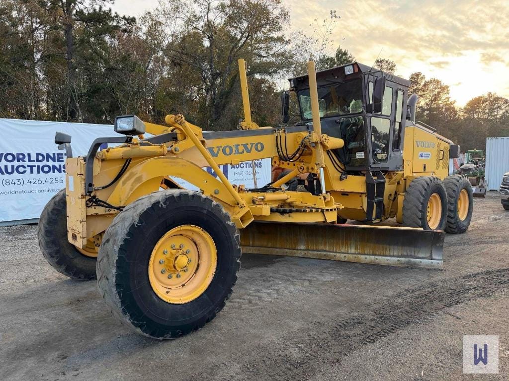 Main image Volvo G710B