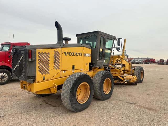 Image of Volvo G720B equipment image 3