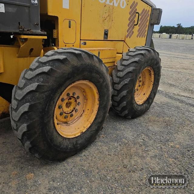 Image of Volvo G720B equipment image 4