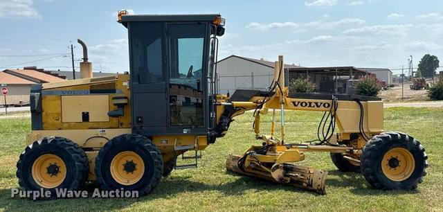 Image of Volvo G80 equipment image 3