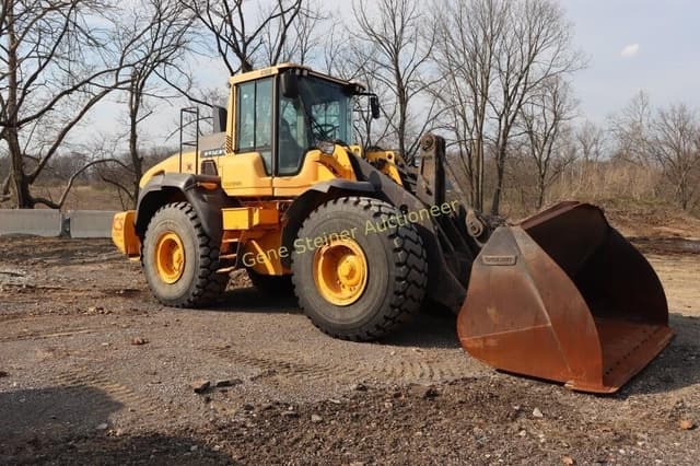 Image of Volvo L120H equipment image 4