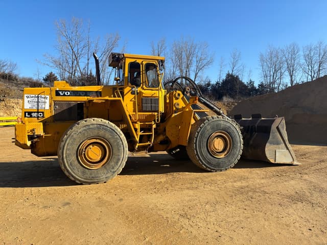 Image of Volvo L160 equipment image 3