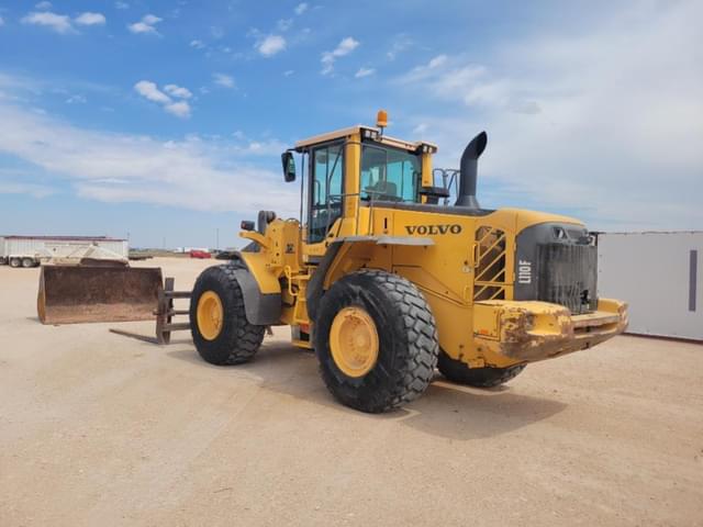 Image of Volvo L110F equipment image 3