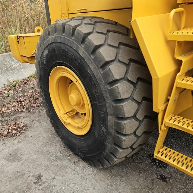 Image of Volvo L120C equipment image 4