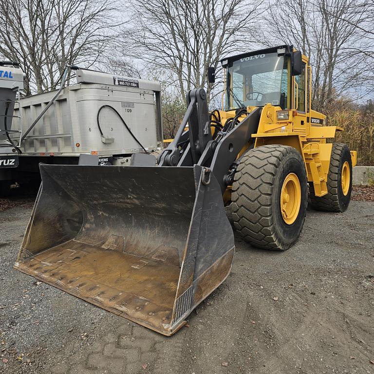 Image of Volvo L120C Primary image