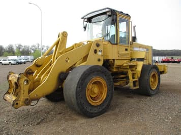 Main image Volvo L120C