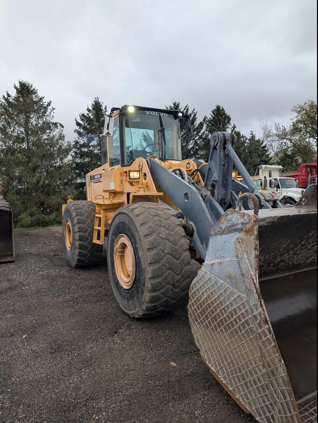 Image of Volvo L150 equipment image 3
