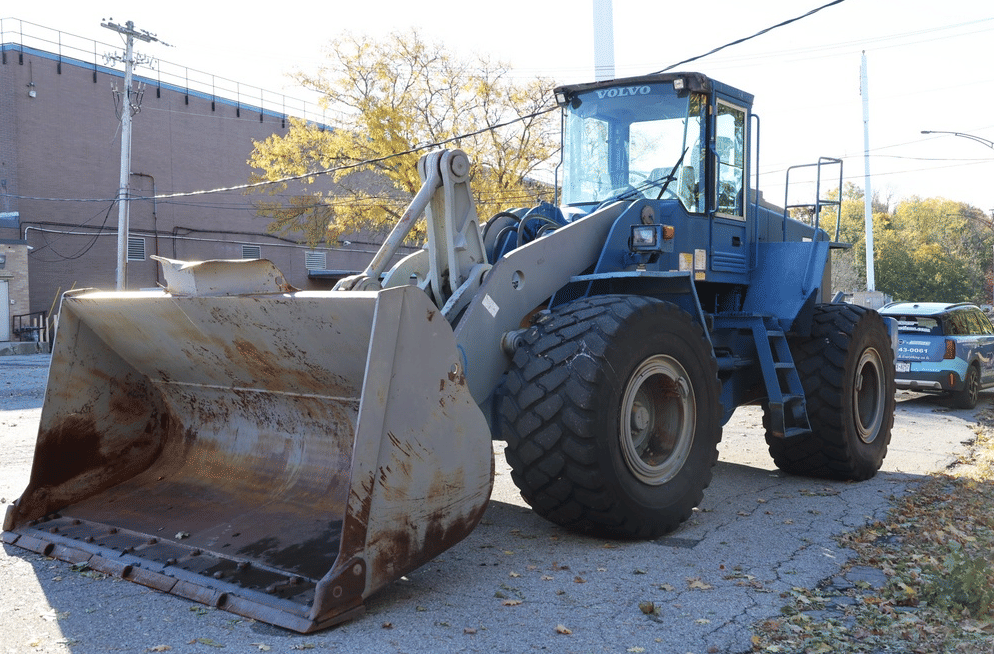 Volvo L180C Equipment Image0