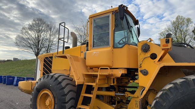 Image of Volvo L180E equipment image 3